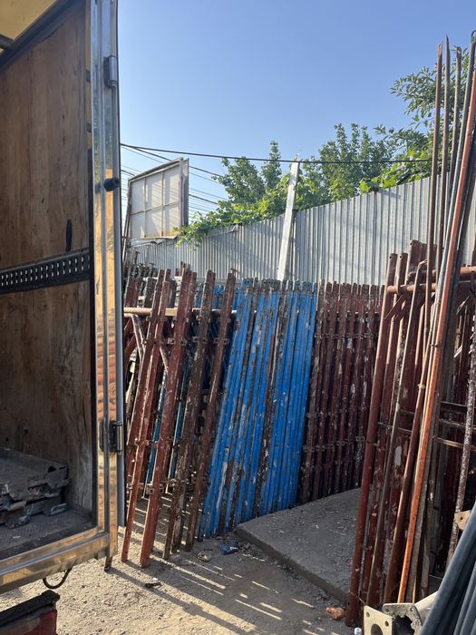 Închirez schela pentru fatada si popii metalici ofer transpot si monta
