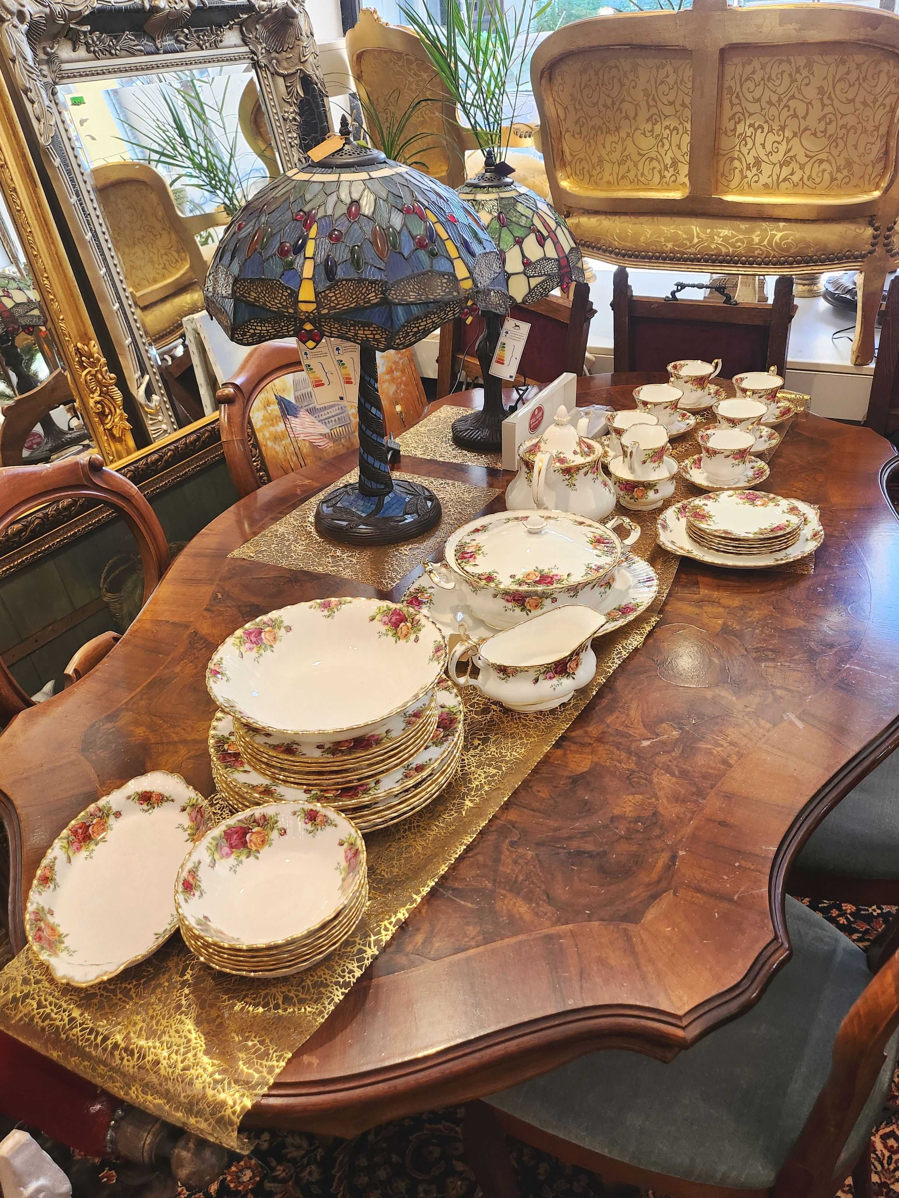 Луксозен сервиз Royal Albert Old Country Roses за 6 души, 50части
