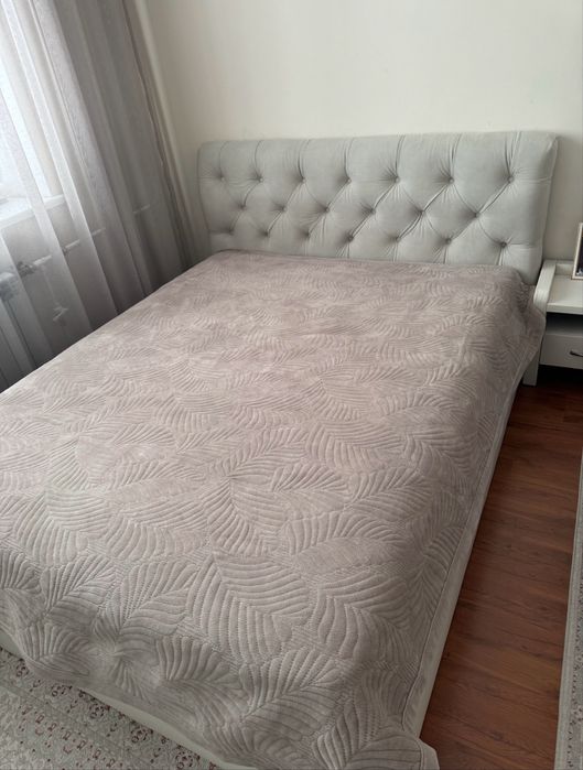 Кровать двуспальная