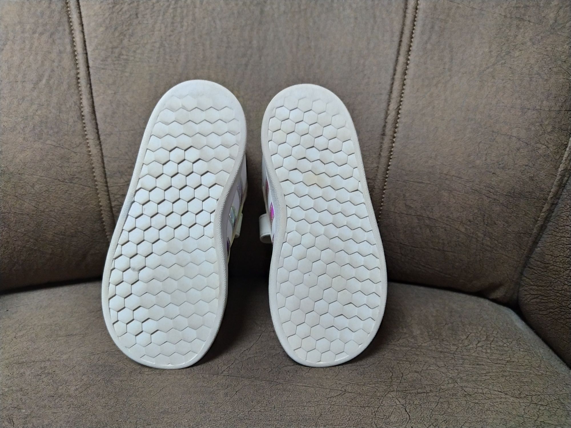 Adidas 25 (стелка 15см)