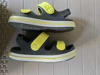 Vând Crocs Copii