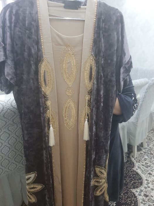 Абая длинная красивая