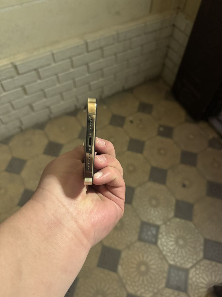 IPhone 12 pro max с гарантией