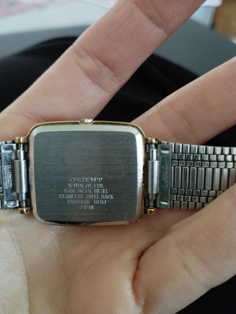 Часовник Orient Watch