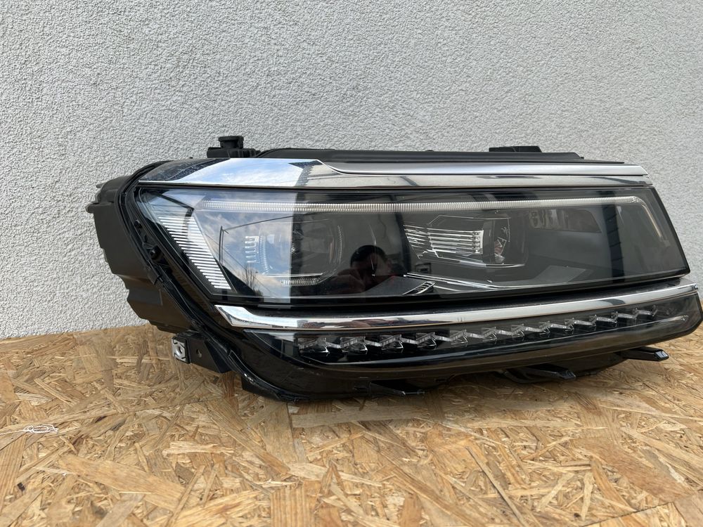 Far dreapta VW Tiguan 5N 2017-2021 Full LED Original Europa