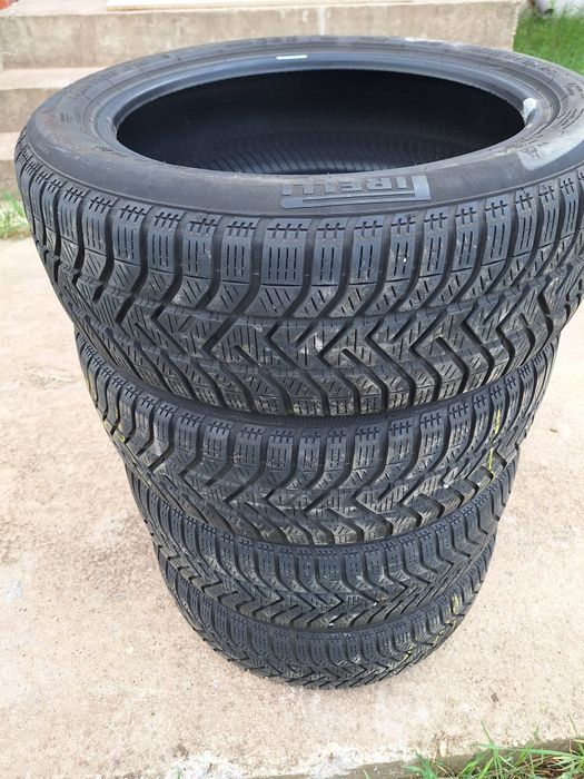 Cauciucuri Pirelli 195/55/17 Dot.2020 în stare bună