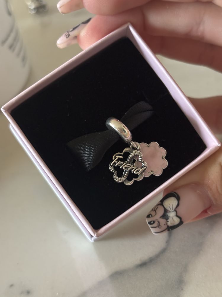 Pandora висулки