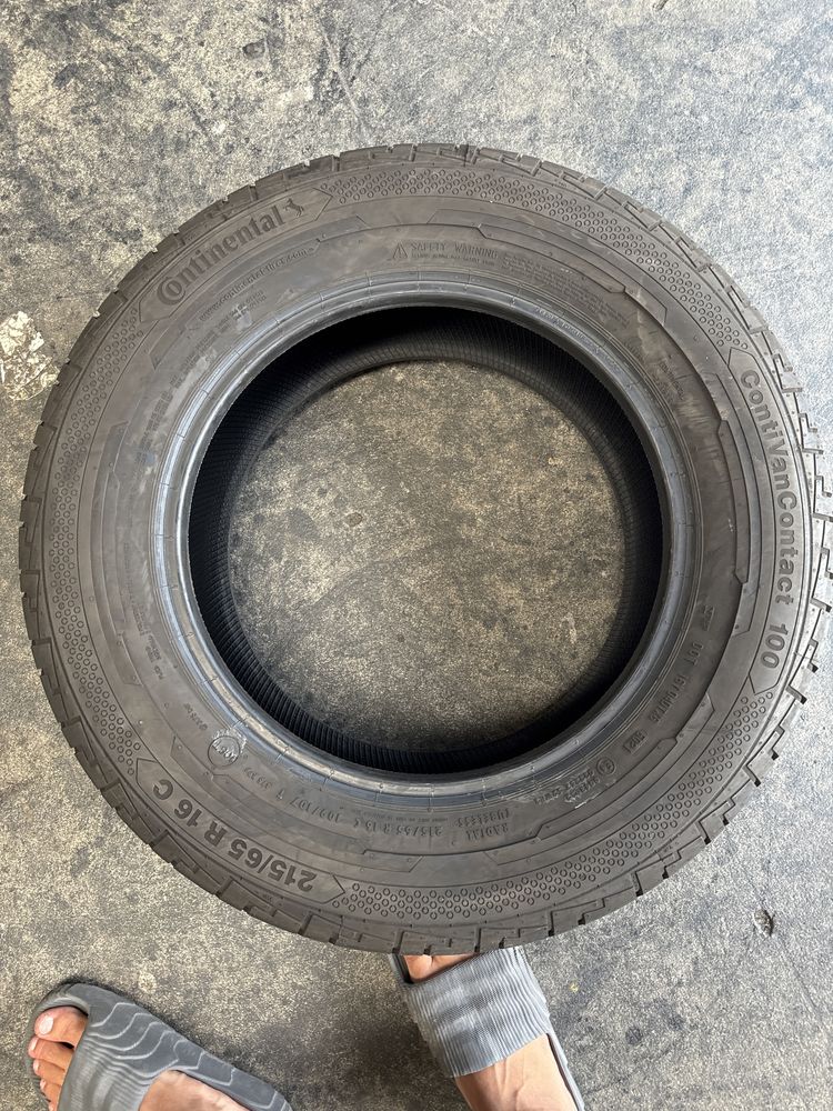 215/65/16C Continental 109/107 T
