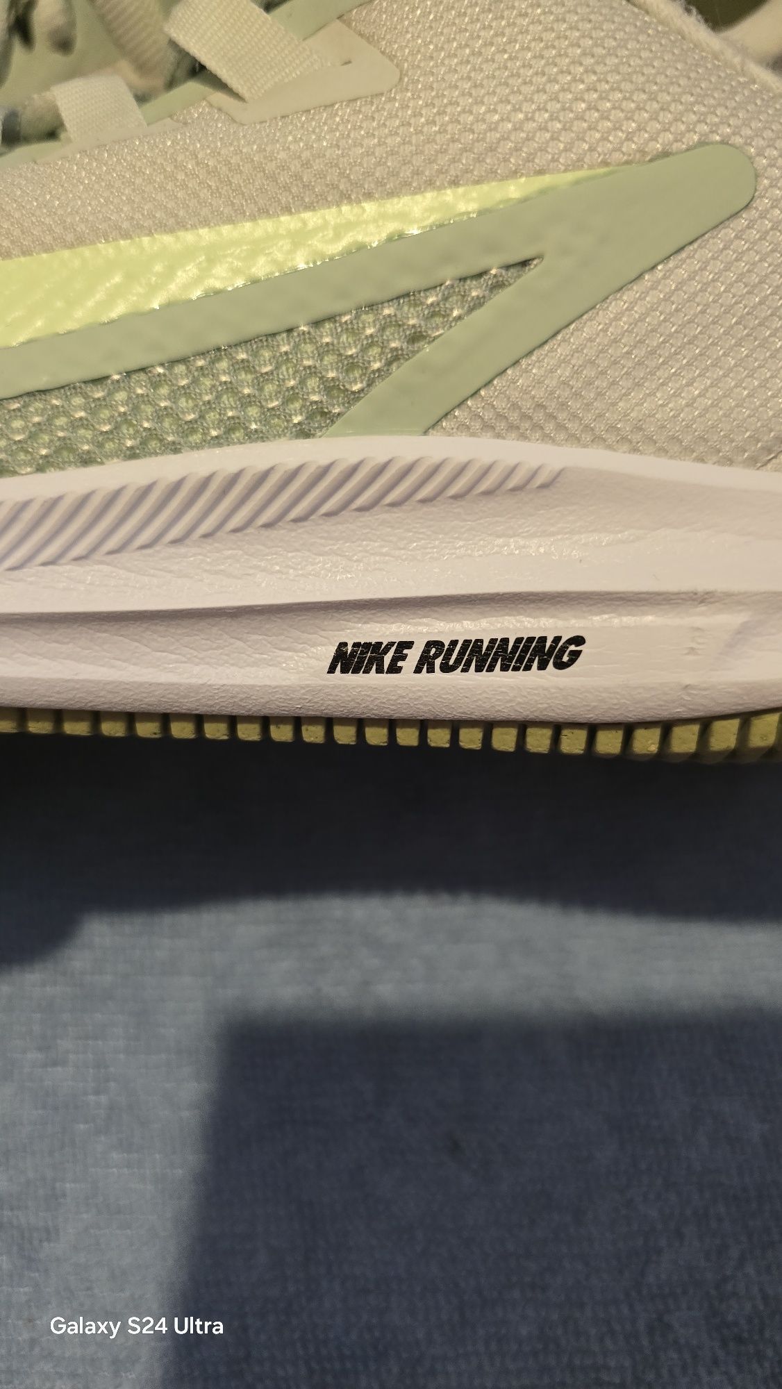 Продавам оргинални маратонки Nike