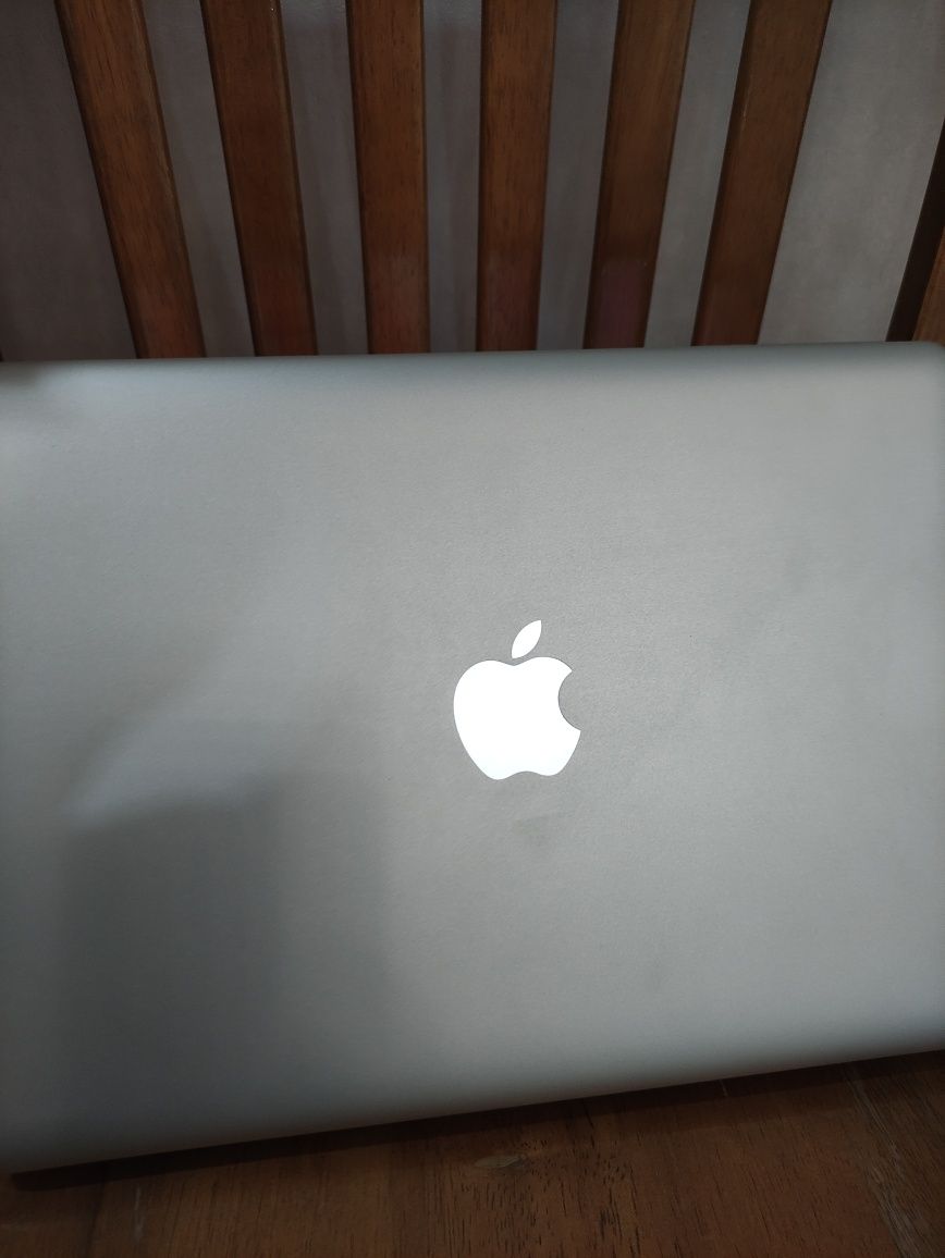 Makbook pro 13, apple