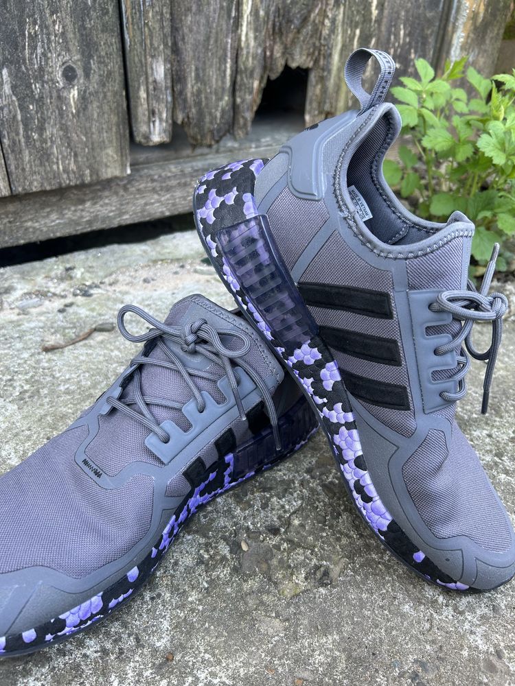 Adidas NMD_R1 boost purple