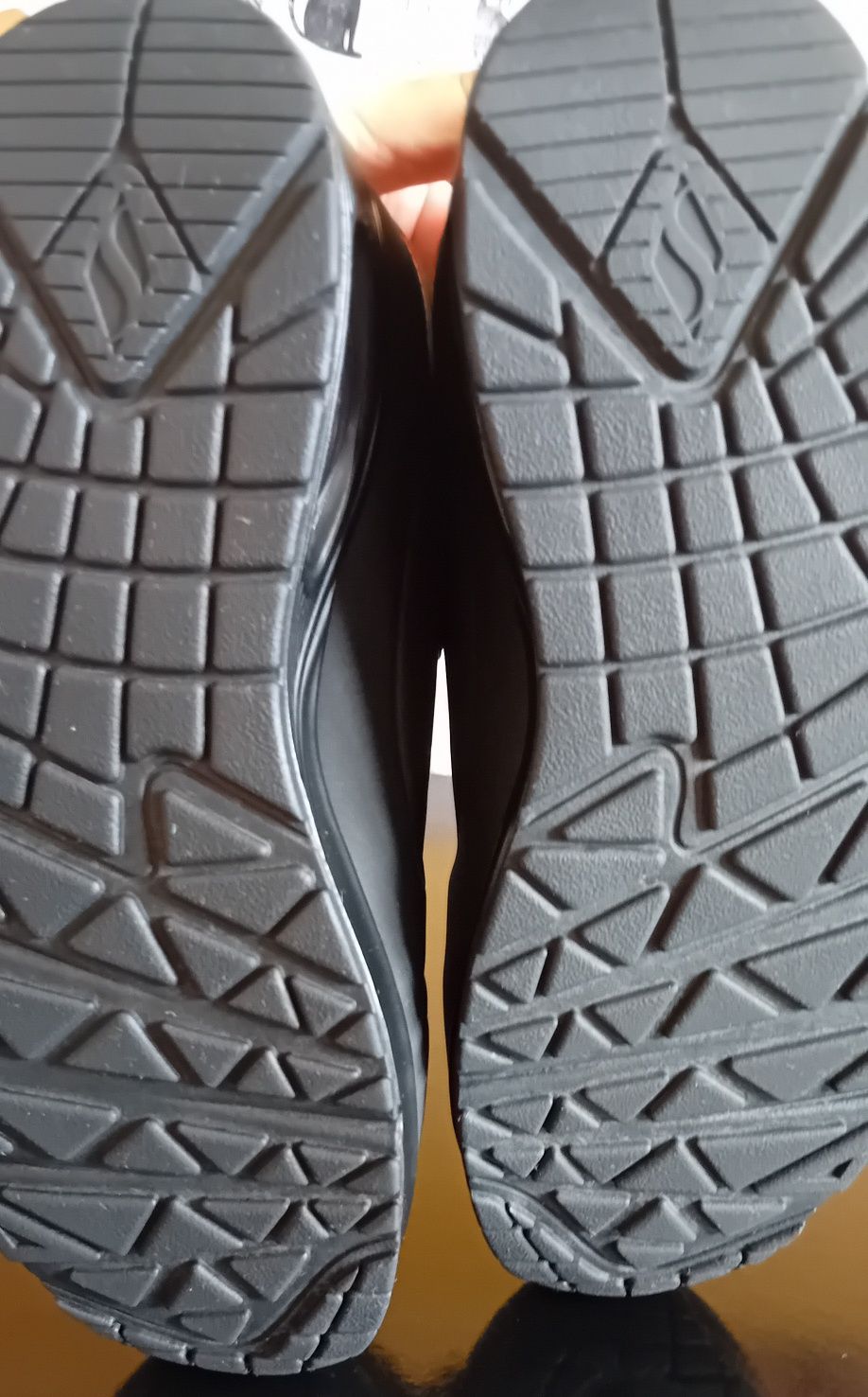 Маратонки SKECHERS
