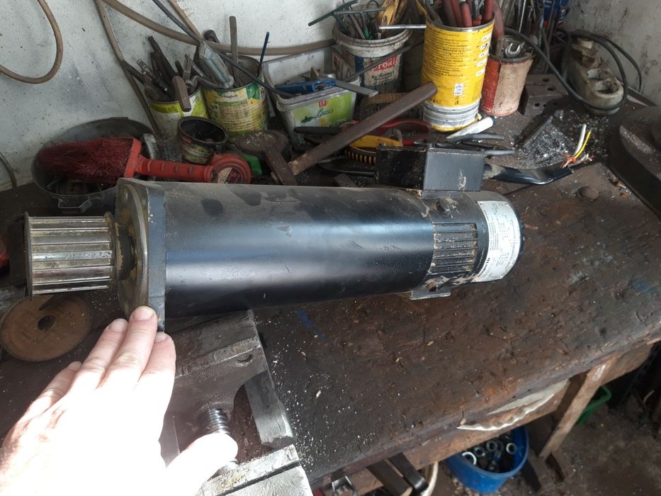 Servomotor -dinam-generator