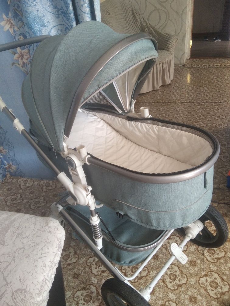 Продам коляску б/у
