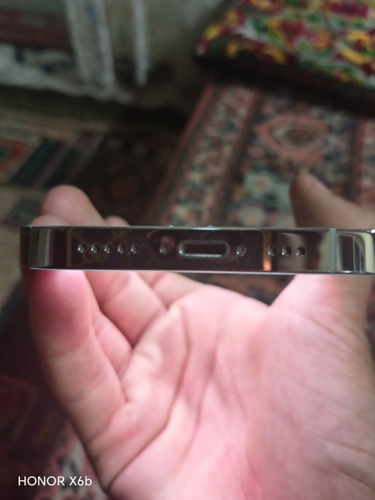 Iphone 13pro tel yangidek ishlashi zo'r
