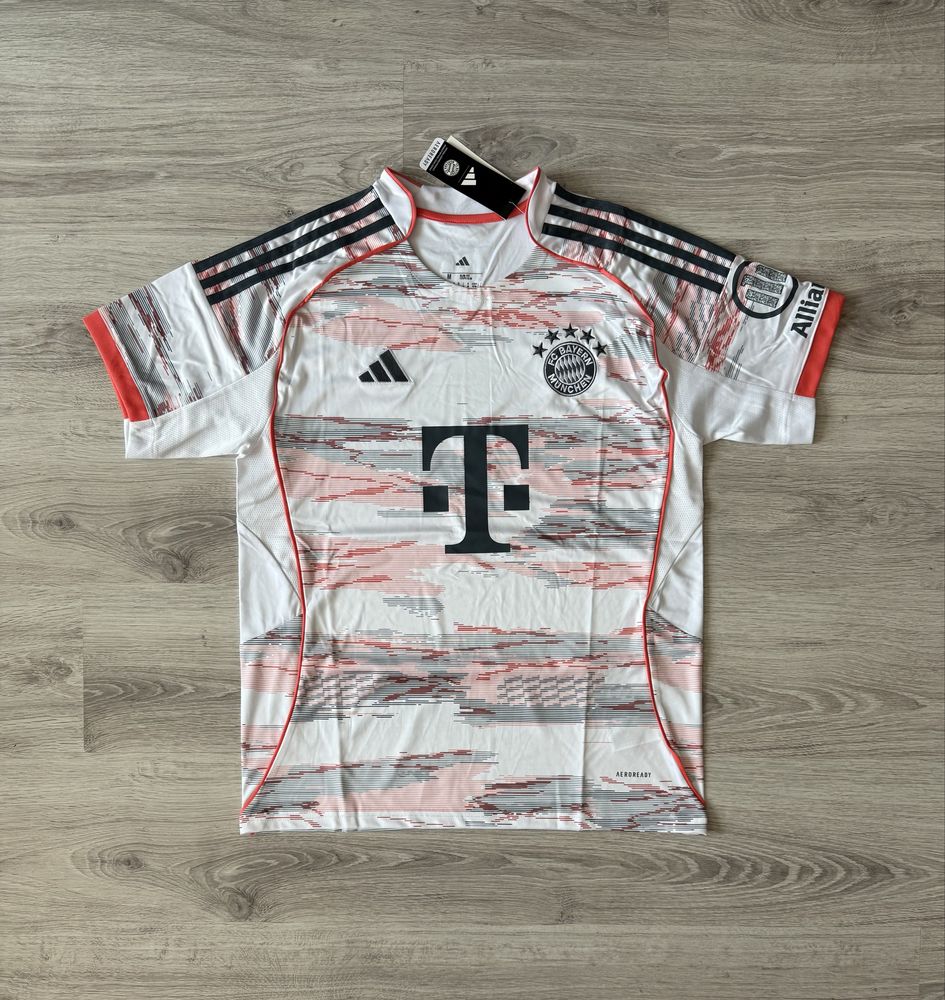 Адидас / Байерн М / Adidas / Bayern