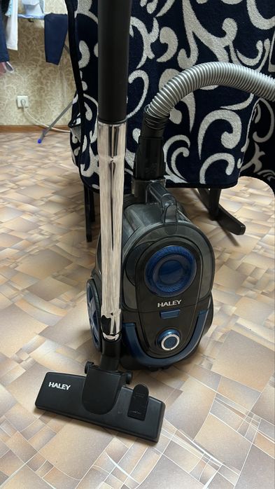 Пылесос новый, пользовались 3месяца