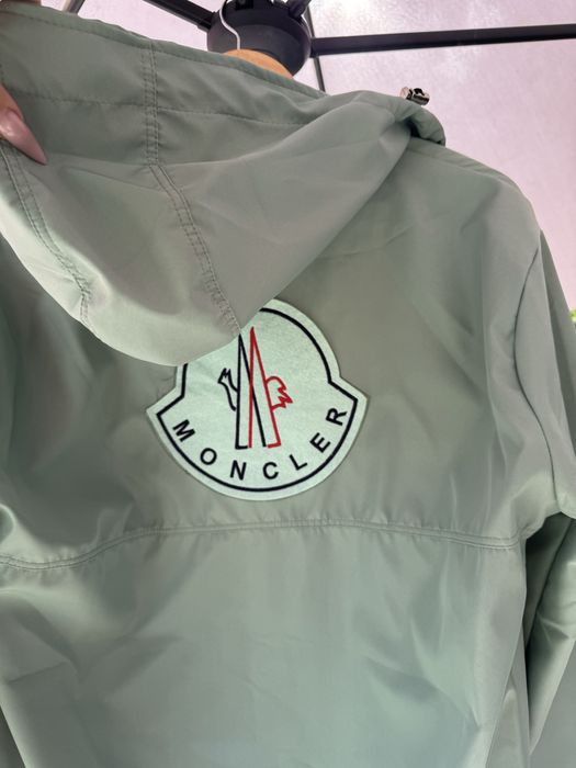 Geaca fâșie cu fermoar Moncler, impermeabila