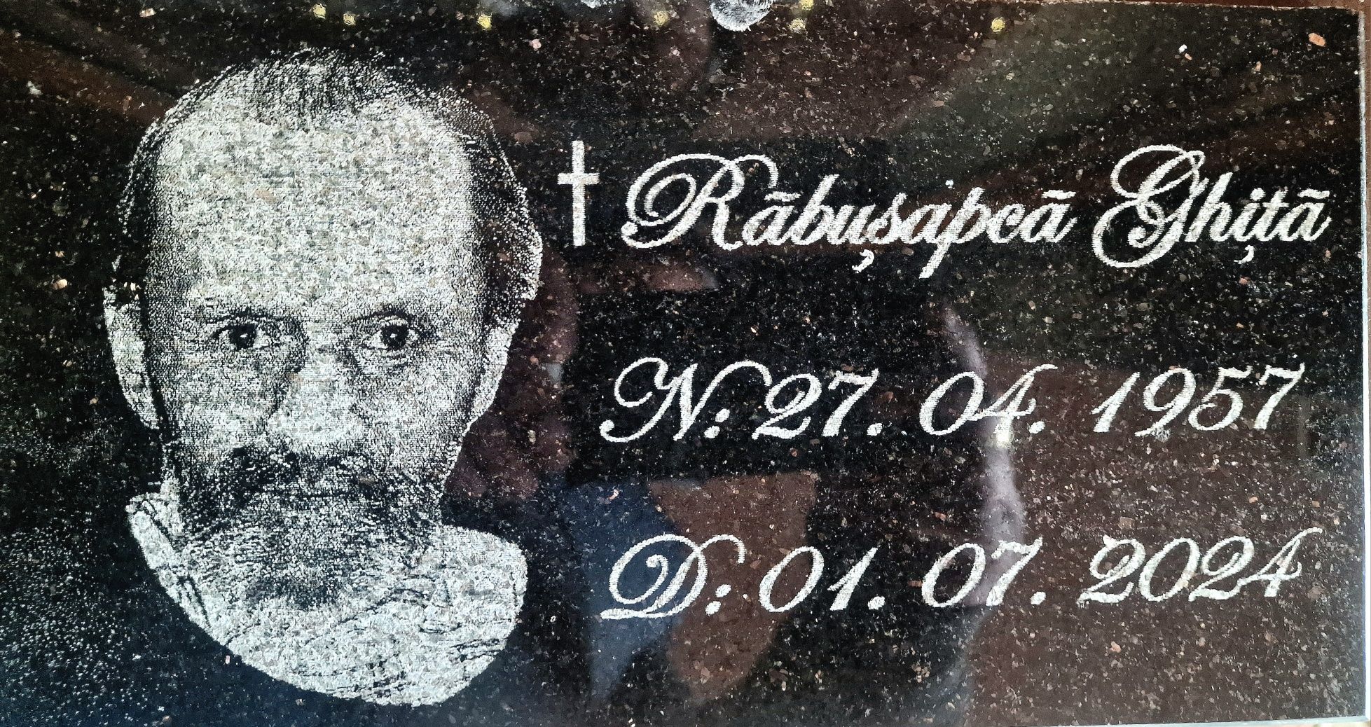 Cruce cimitir cu scris și fotografie personalizata plus felinar