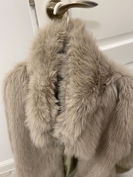 Haină blana mărimea Xs-S