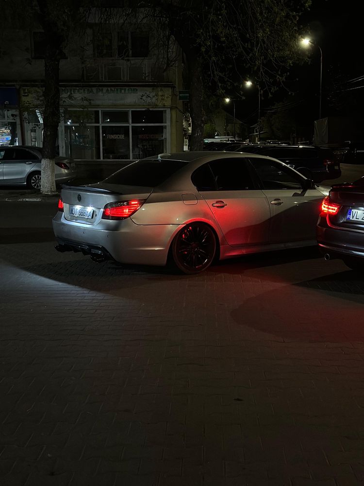 VÂND URGENT BMW e60 525d 2007 automat!!!