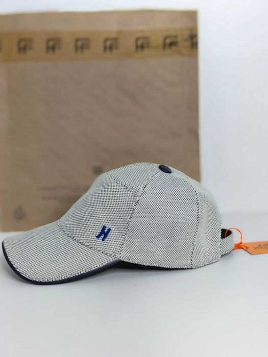 Шапка   H    cut