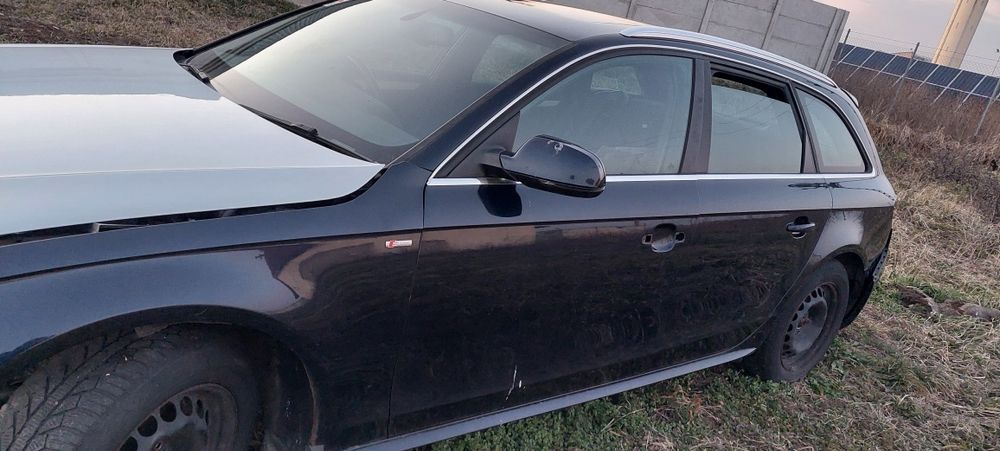 Usa usi Audi A4B8 2 TFSI QUATTRO 2011