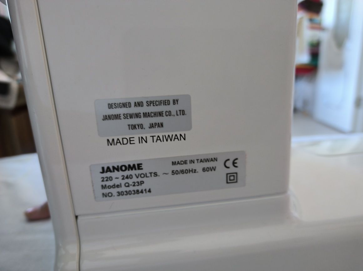 Швейная машинка JANOME Q-23P