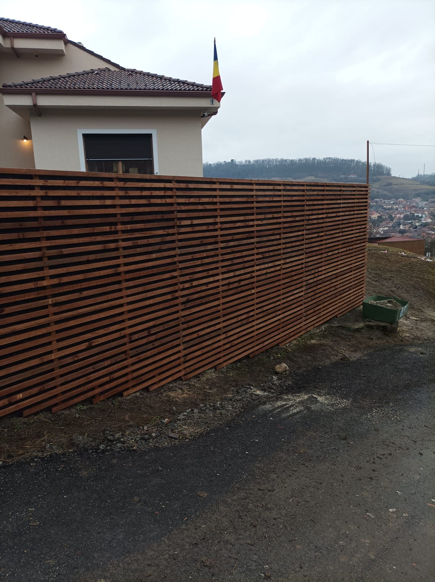 Riflaje de mascare ziduri beton sau caramida