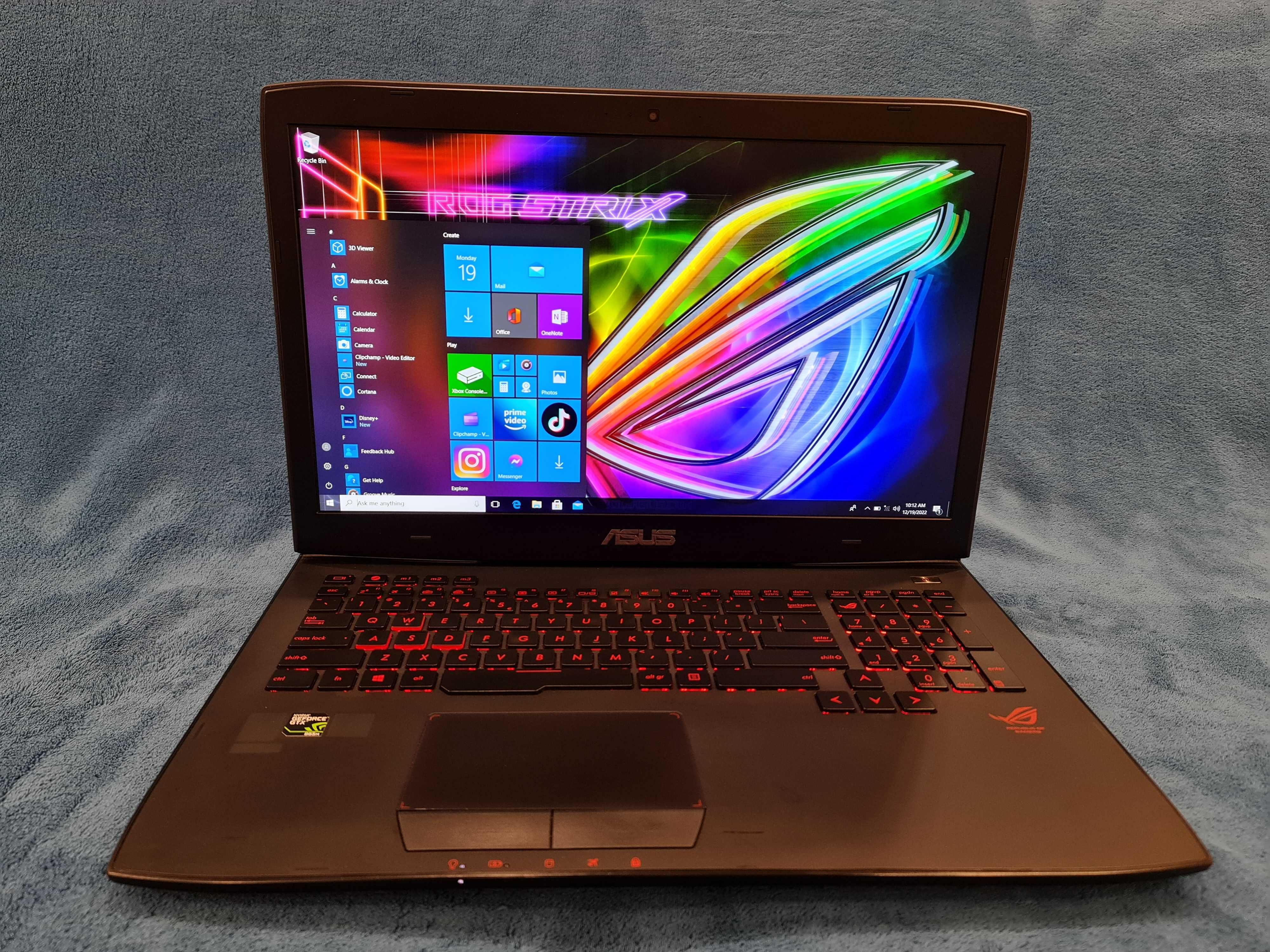 Laptop gaming Asus Rog, intel core i7 quad core , display de 17,3 inch