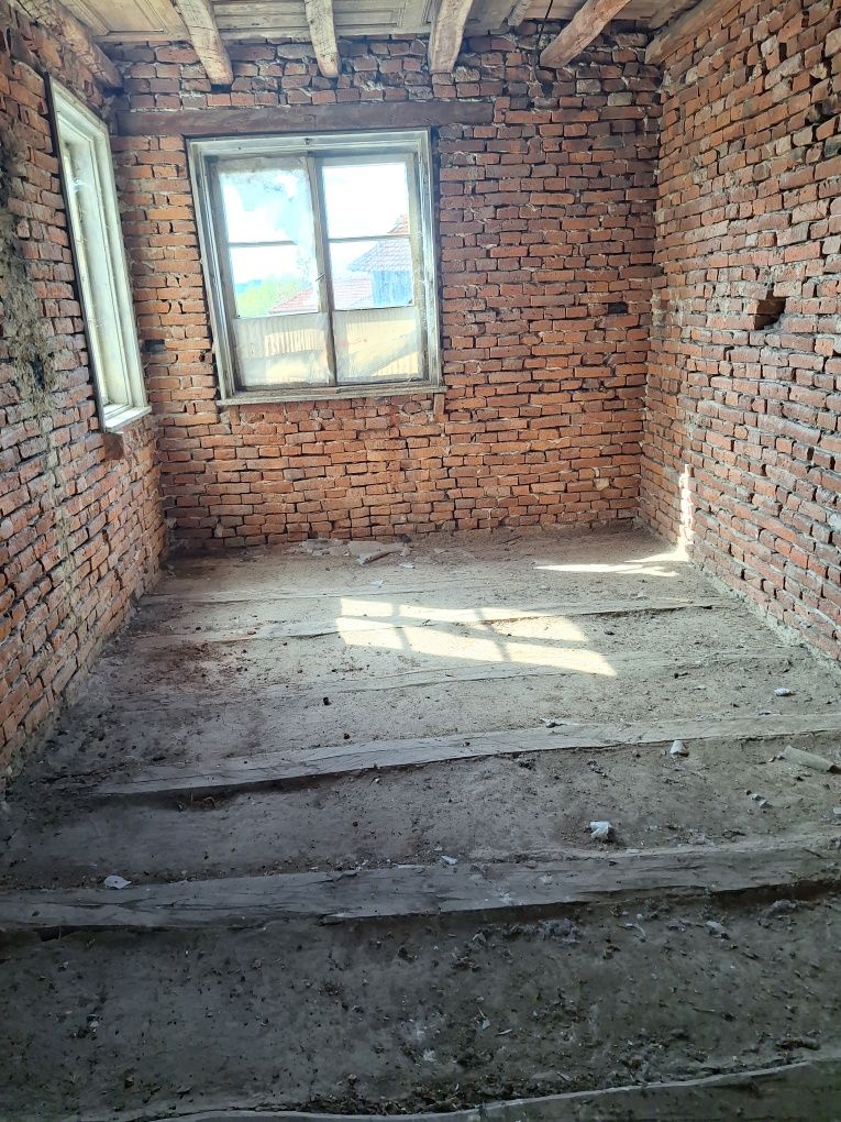 Къща в село Дерманци
