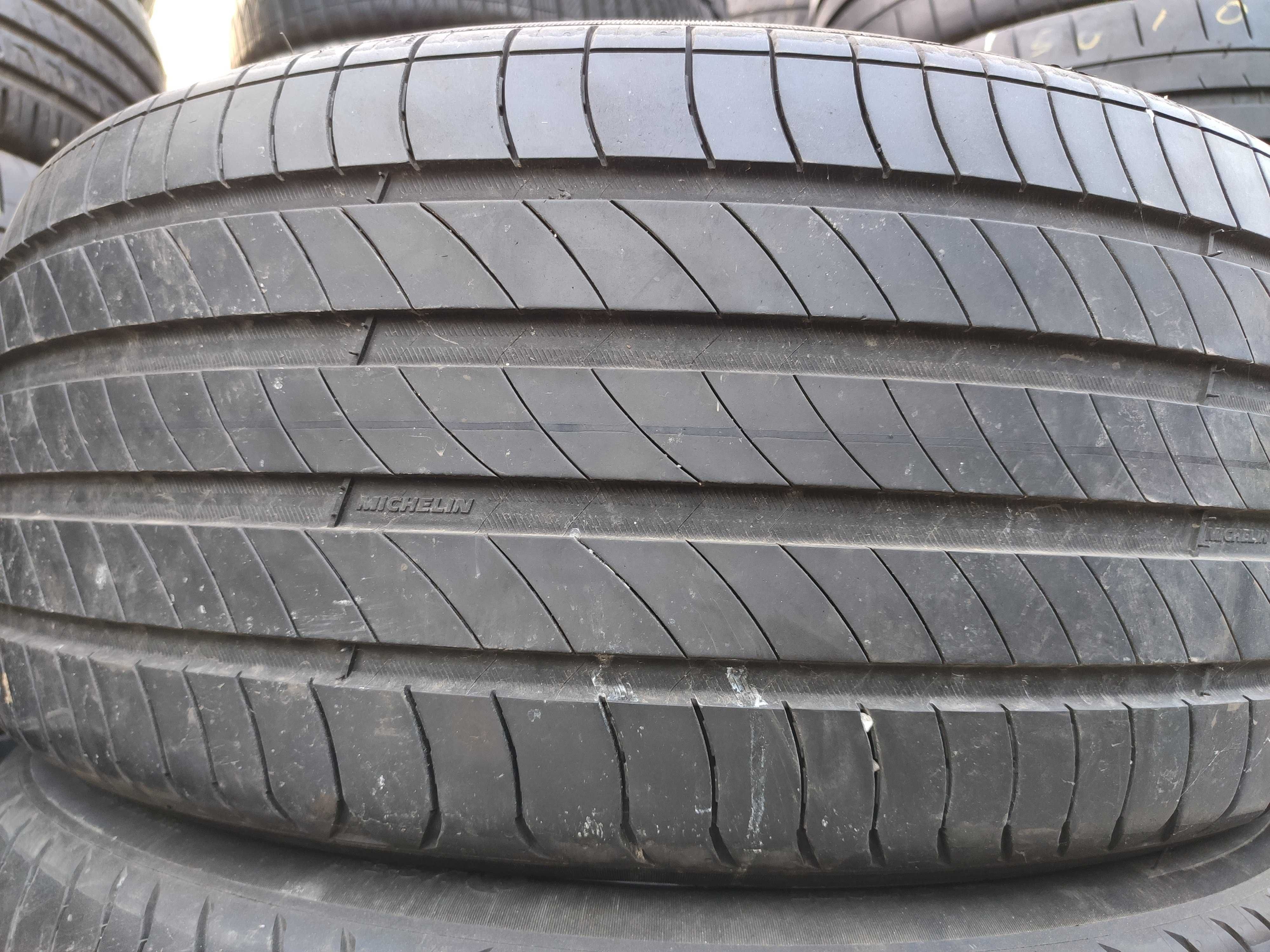 2бр Летни гуми 225 50 18 - Michelin