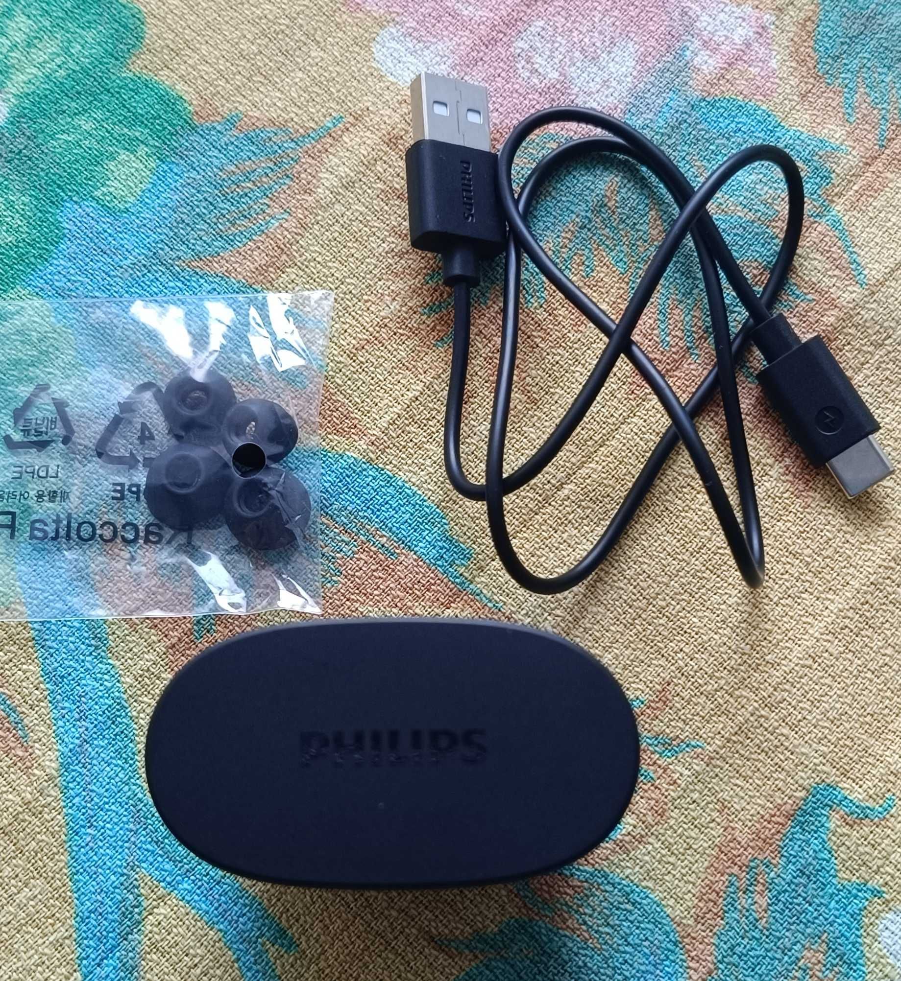Безжични Bluetooth слушалки PHILIPS True Wireless Black. Нови.