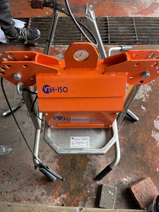 Dispozitiv /ventuză cu vacuum