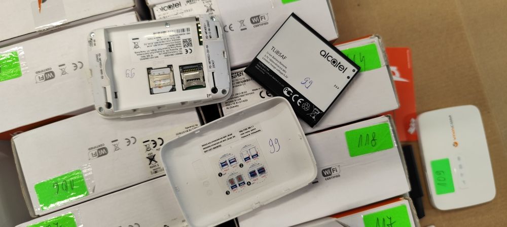 4G LTE Wi-Fi рутер Бисквитка Alcatel MW40V1 Виваком