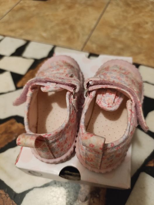 Adidași fetițe Smyk mărime 22