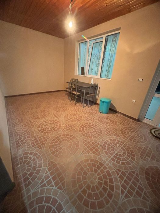 Dau spre inchirie casa,zona Galați, Sat Vânători, 
Două dormitoare 
Do