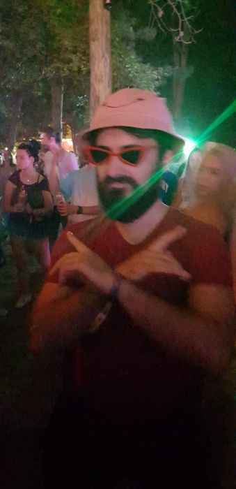 Tablou pe panza, pictat si brodat