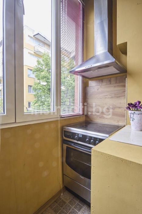 Продава се Тристаен апартамент в София, Борово - 78 кв.м за 3065 €/кв.м - Снимка #2