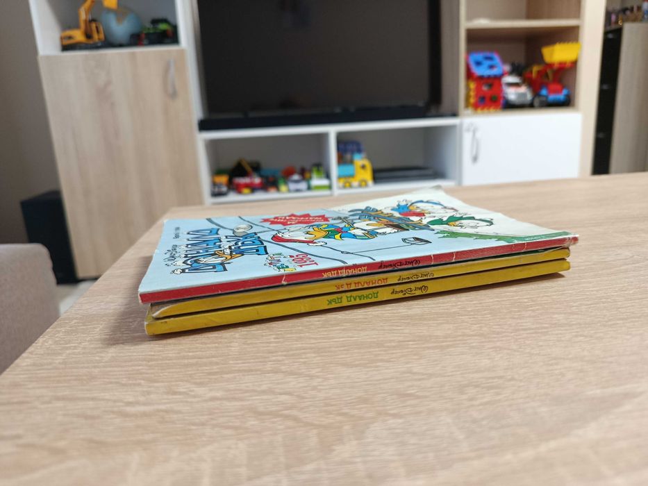 Лот комикси Доналд Дък