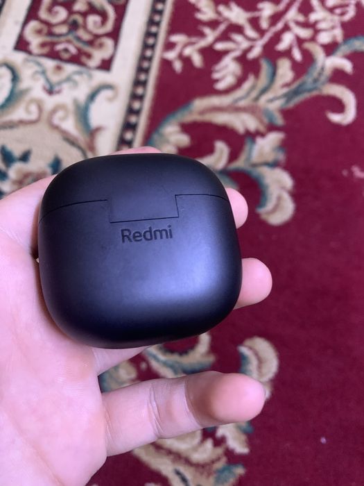Обменяю на airpods у меня айфон поэтому