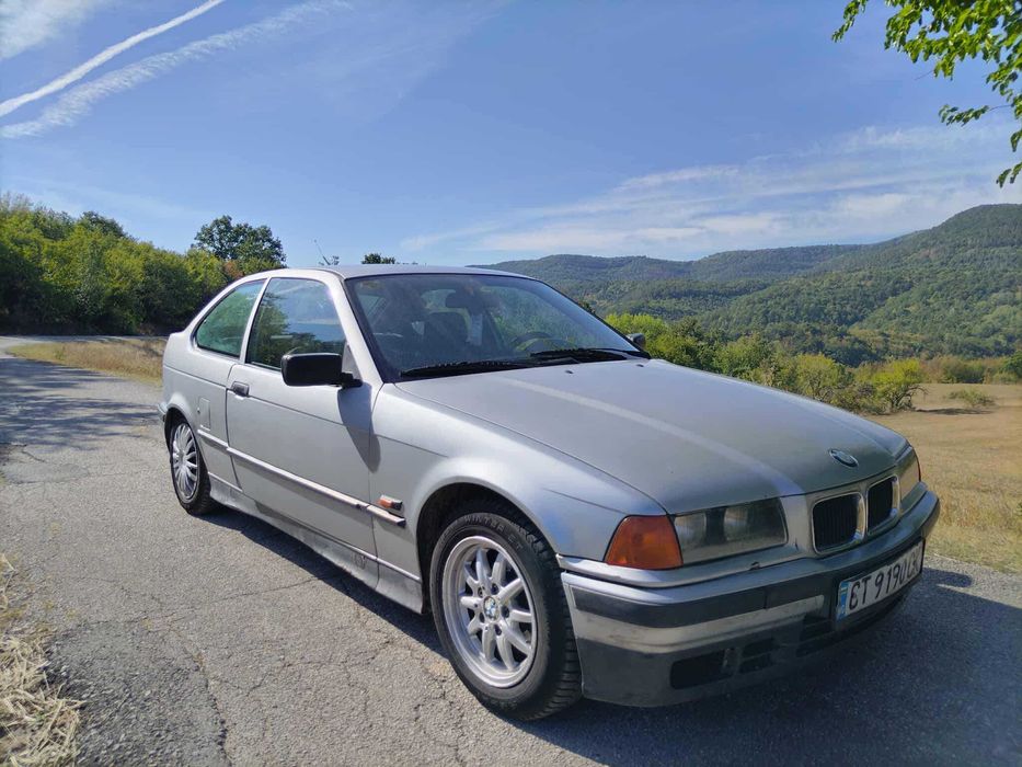 Продавам BMW 316i kompakt