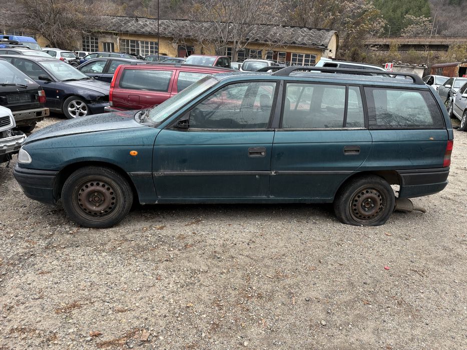 Опел астра 1.6 бензин на части.