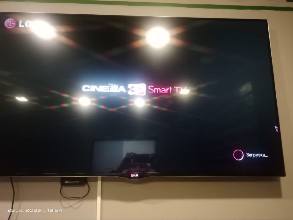 Смарт телевизор LG