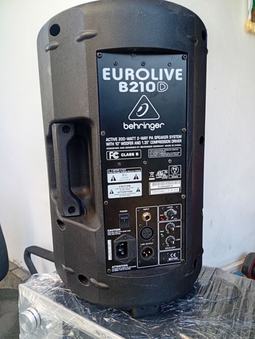 Професионална колона BEHRINGER B-210 с Bluetooth