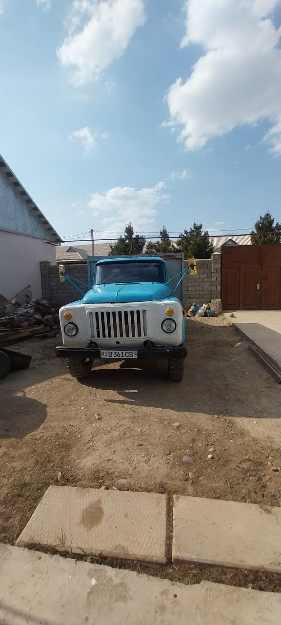 Gaz 53  zor holatda