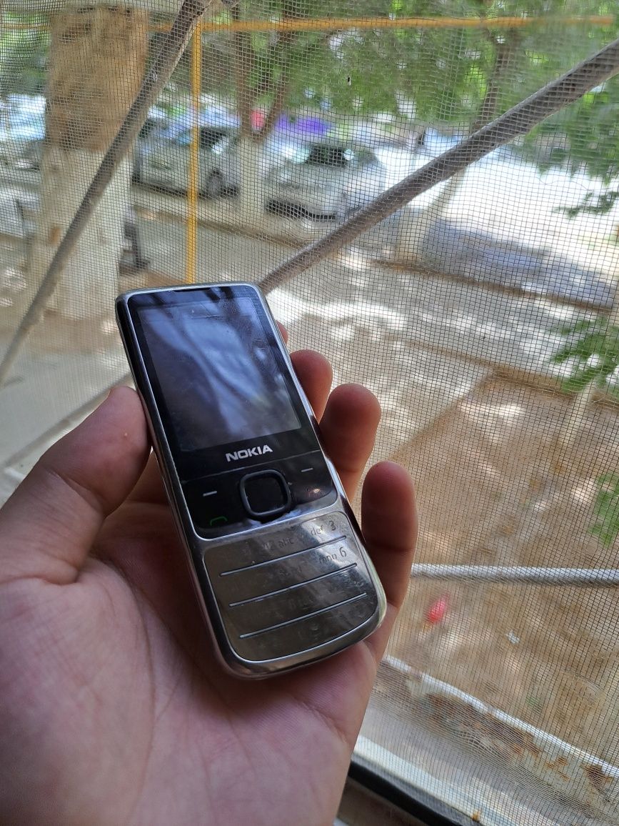 Nokia 6700 classic
