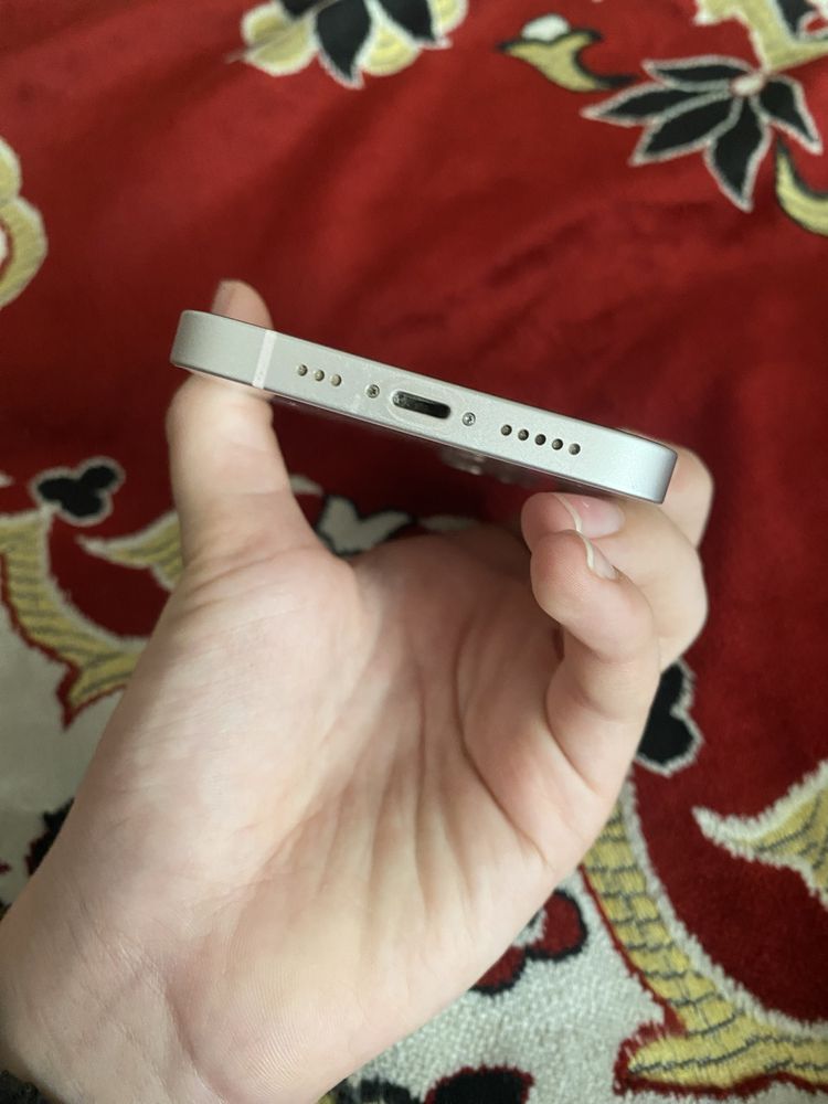 Айфон 13 256gb.