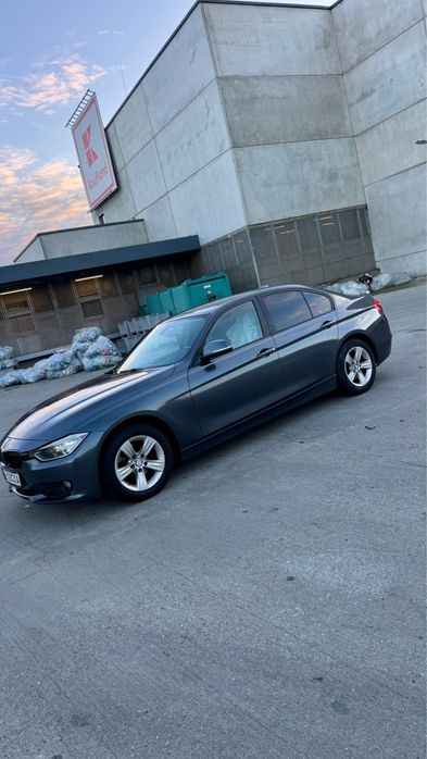 BMW 320 F30 2013