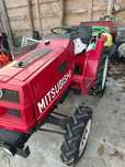 Vand tractor 35 cai si utilaje